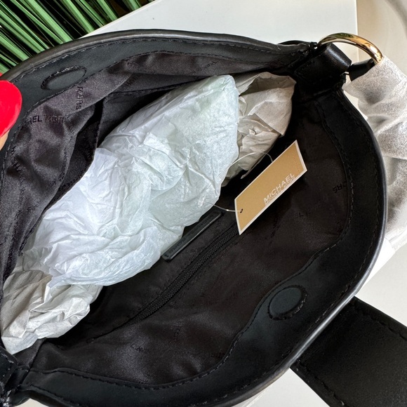 Michael Kors Crossbody new - Picture 5 of 6